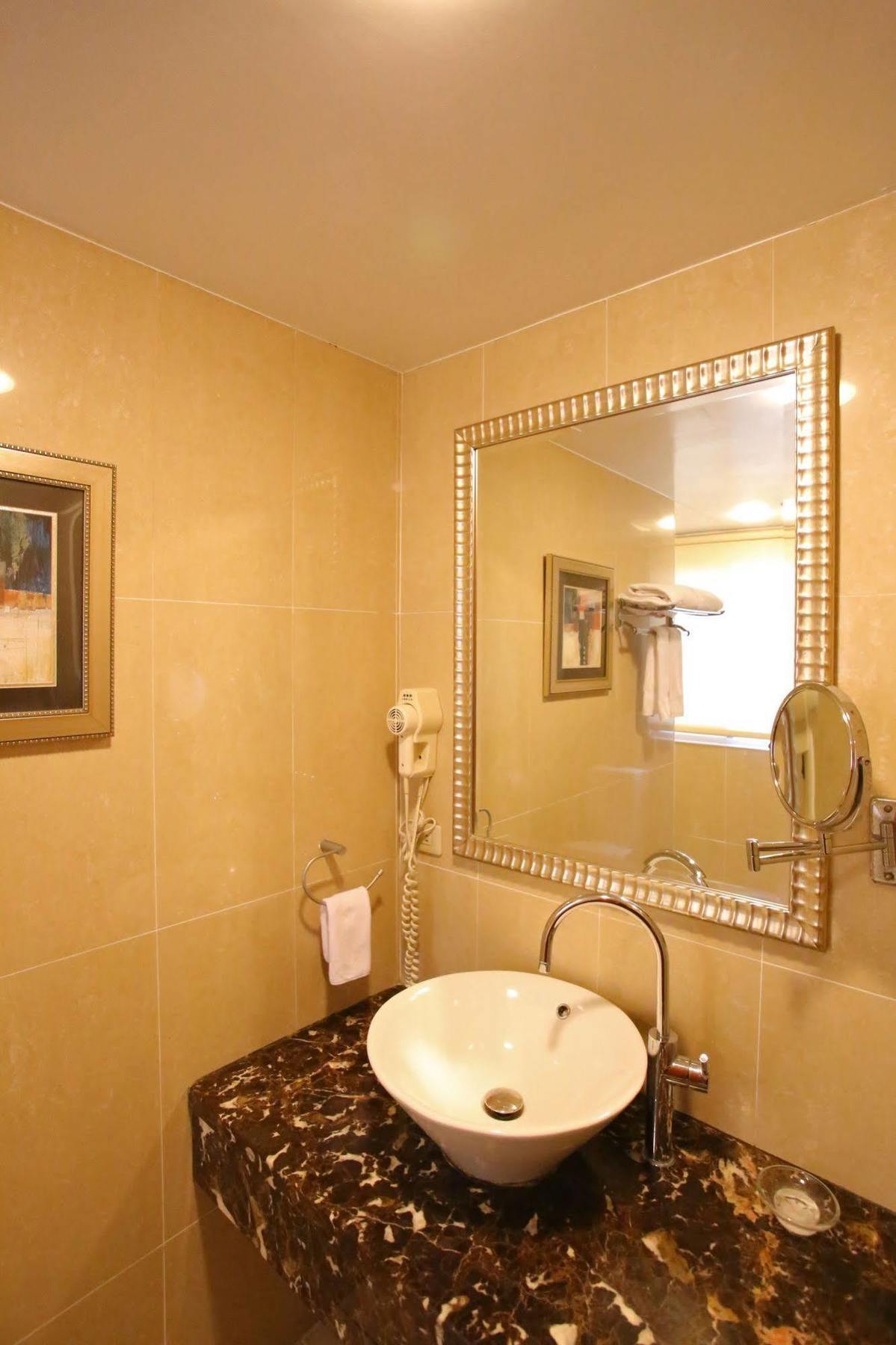 Elegance Hotel Đài Bắc Ngoại thất bức ảnh